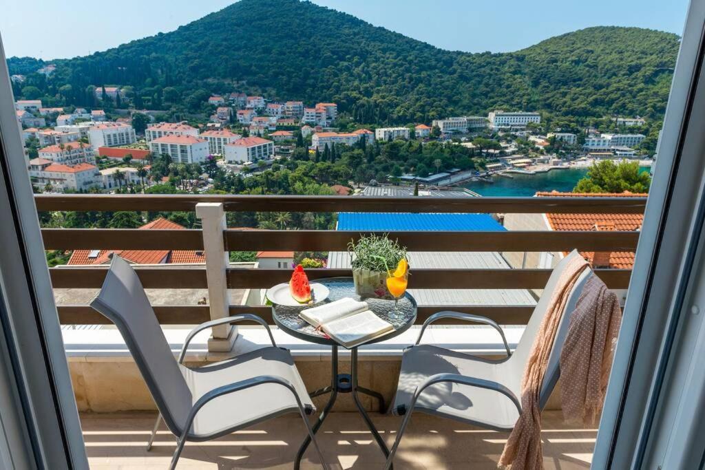 Mihaela & Brigita Bayview Studio Apartments Дубровник Екстер'єр фото
