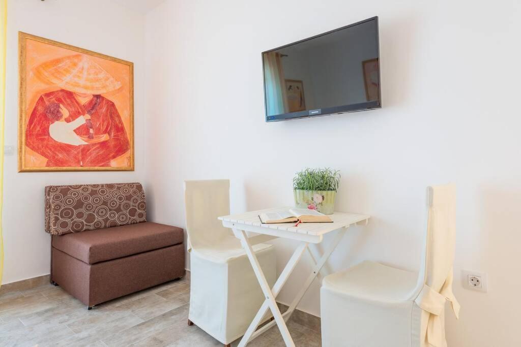 Mihaela & Brigita Bayview Studio Apartments Дубровник Екстер'єр фото