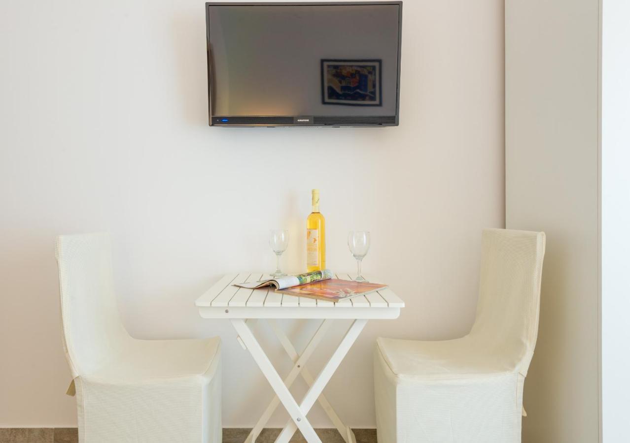 Mihaela & Brigita Bayview Studio Apartments Дубровник Екстер'єр фото